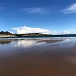 Mirando Al Mar