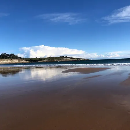 Mirando Al Mar